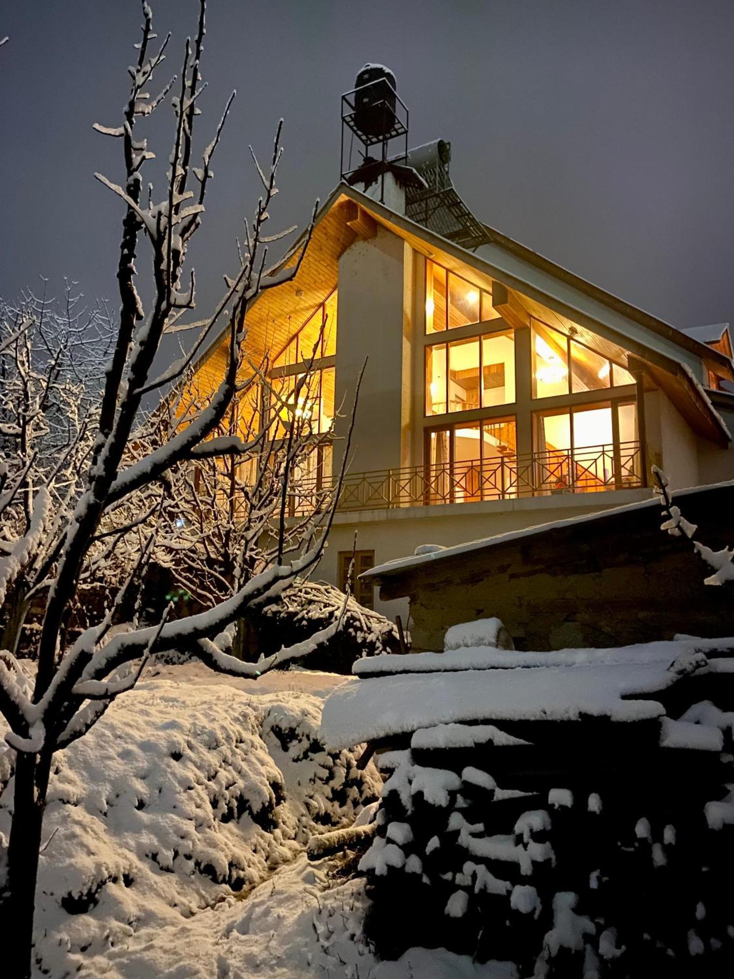 The Wooden Chalet, Manali Eksteriør billede